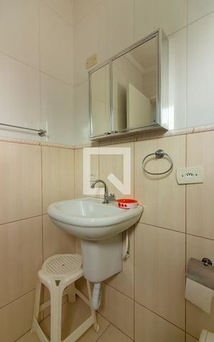 Casa à venda com 220m², 3 quartos e 4 vagas Casa à venda com 220m², 3 quartos e 4 vagasBanheiro da Suíte 2