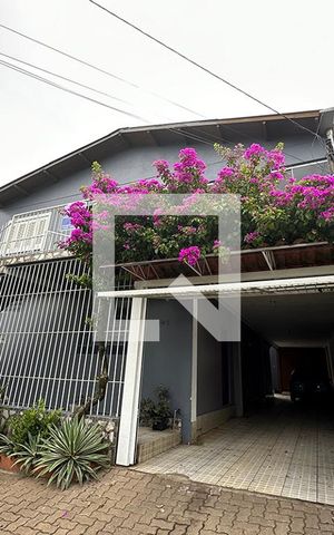 Casa à venda com 280m², 7 quartos e 3 vagasFachada