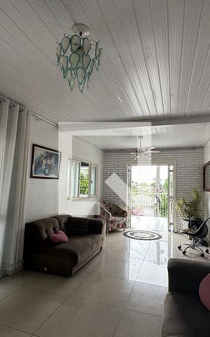 Casa à venda com 280m², 7 quartos e 3 vagasSala