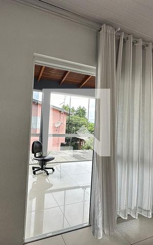 Casa à venda com 280m², 7 quartos e 3 vagasPorta Janela da Sala