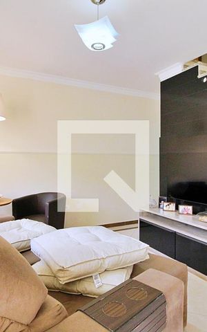 Casa à venda com 60m², 2 quartos e 1 vagaSala