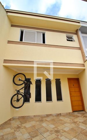 Casa à venda com 60m², 2 quartos e 1 vagaFachada