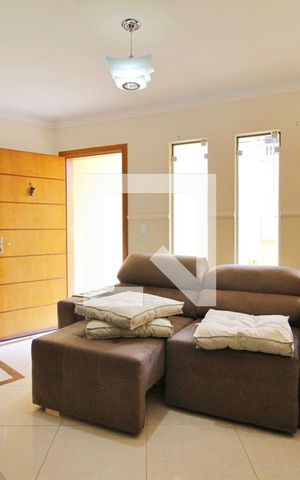 Casa à venda com 60m², 2 quartos e 1 vagaSala