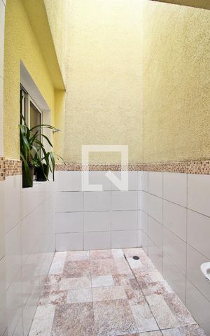 Casa à venda com 60m², 2 quartos e 1 vagaÁrea de Serviço