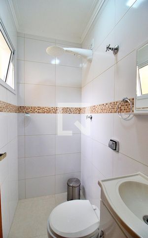 Casa à venda com 60m², 2 quartos e 1 vagaBanheiro da Suíte 2