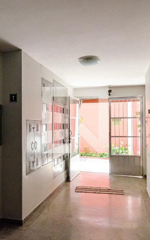 Apartamento à venda com 50m², 2 quartos e 1 vaga Apartamento à venda com 50m², 2 quartos e 1 vagaEntrada