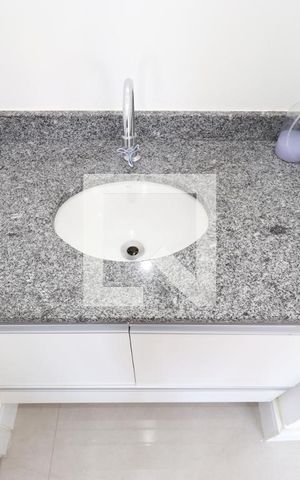 Apartamento à venda com 30m², 1 quarto e sem vagaDetalhe do banheiro