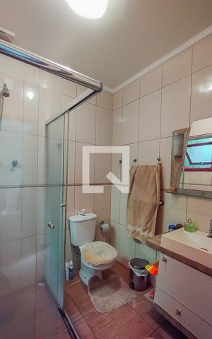 Casa à venda com 135m², 3 quartos e 2 vagasBanheiro