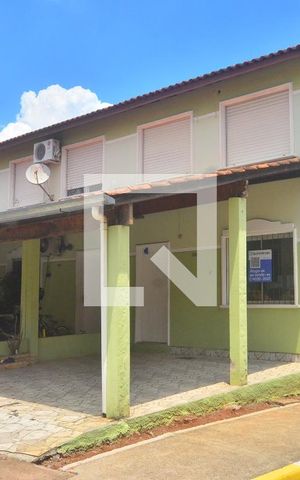 Casa de condomínio à venda com 65m², 2 quartos e 1 vagaFachada casa