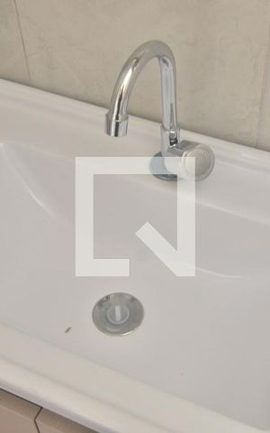 Casa de condomínio à venda com 65m², 2 quartos e 1 vagaBanheiro 1