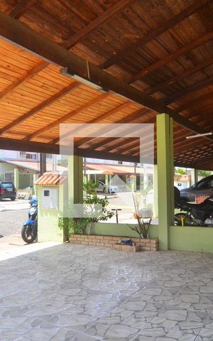 Casa de condomínio à venda com 65m², 2 quartos e 1 vagaGaragem