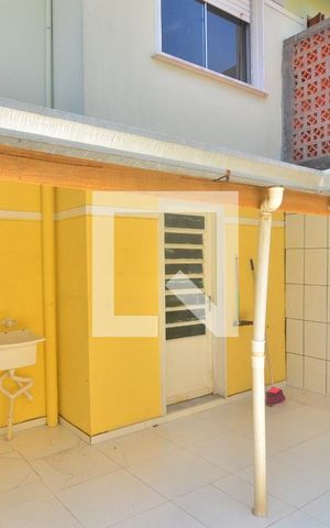 Casa de condomínio à venda com 65m², 2 quartos e 1 vagaVaranda