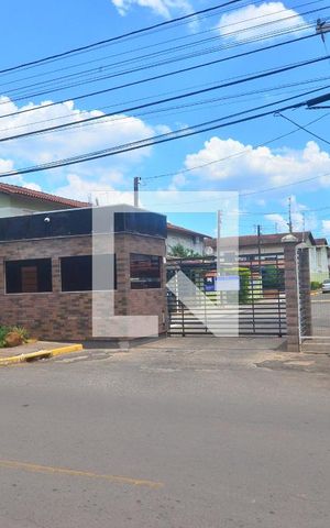 Casa de condomínio à venda com 65m², 2 quartos e 1 vagaFachada