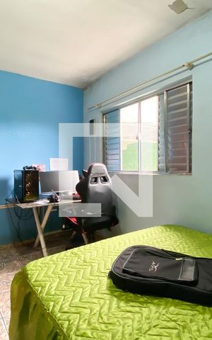 Casa à venda com 250m², 3 quartos e 3 vagas Casa à venda com 250m², 3 quartos e 3 vagasQuarto 1