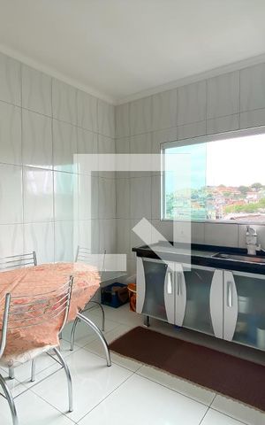 Casa à venda com 250m², 3 quartos e 3 vagas Casa à venda com 250m², 3 quartos e 3 vagasCozinha