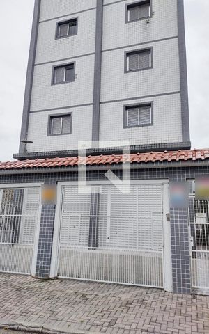 Casa para alugar com 50m², 1 quarto e 1 vaga Casa para alugar com 50m², 1 quarto e 1 vagaFachada