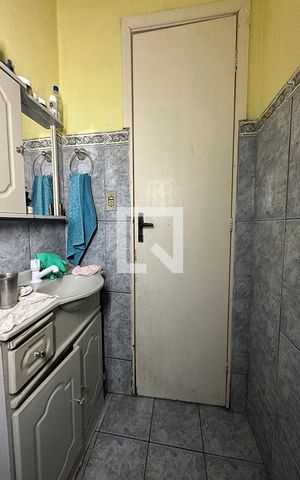 Casa à venda com 100m², 3 quartos e 1 vagaBanheiro