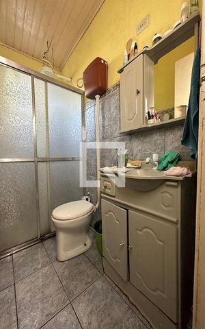 Casa à venda com 100m², 3 quartos e 1 vagaBanheiro