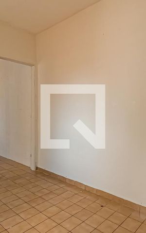 Casa à venda com 235m², 3 quartos e 2 vagas Casa à venda com 235m², 3 quartos e 2 vagasSala