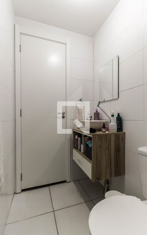 Apartamento à venda com 62m², 2 quartos e sem vaga Apartamento à venda com 62m², 2 quartos e sem vagaBanheiro