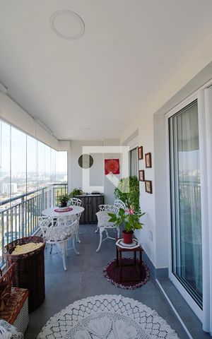 Apartamento à venda com 87m², 2 quartos e 2 vagas Apartamento à venda com 87m², 2 quartos e 2 vagasVaranda da Sala