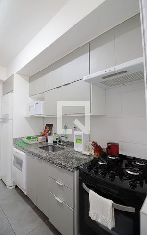 Apartamento à venda com 87m², 2 quartos e 2 vagas Apartamento à venda com 87m², 2 quartos e 2 vagasCozinha