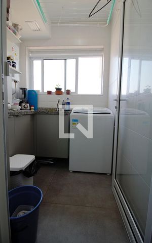 Apartamento à venda com 87m², 2 quartos e 2 vagas Apartamento à venda com 87m², 2 quartos e 2 vagasÁrea de Serviço