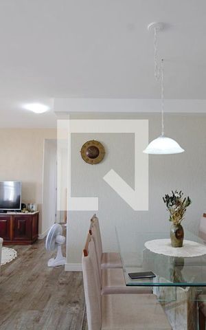 Apartamento à venda com 87m², 2 quartos e 2 vagas Apartamento à venda com 87m², 2 quartos e 2 vagasSala