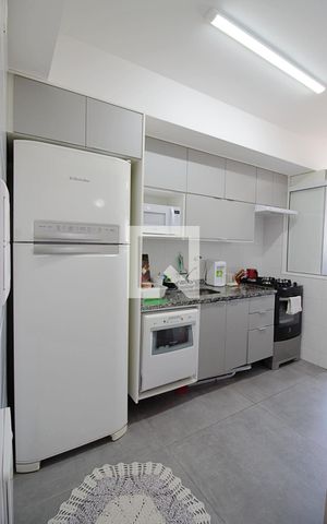 Apartamento à venda com 87m², 2 quartos e 2 vagas Apartamento à venda com 87m², 2 quartos e 2 vagasCozinha