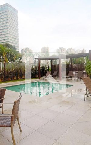 Apartamento à venda com 87m², 2 quartos e 2 vagas Apartamento à venda com 87m², 2 quartos e 2 vagasÁrea comum - Piscina