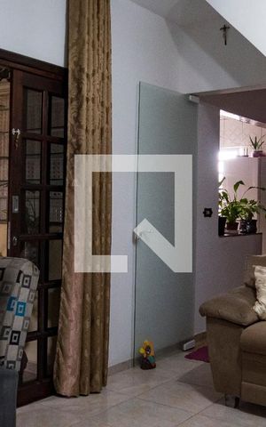 Casa à venda com 290m², 4 quartos e 3 vagasSala