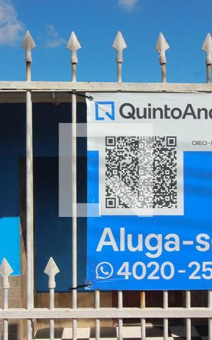 Casa para alugar com 75m², 2 quartos e 1 vaga Casa para alugar com 75m², 2 quartos e 1 vagaFachada