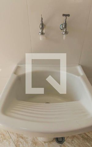 Apartamento à venda com 34m², 2 quartos e sem vaga Apartamento à venda com 34m², 2 quartos e sem vagaÁrea de Serviço