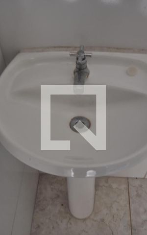Apartamento para alugar com 40m², 1 quarto e sem vagaBanheiro