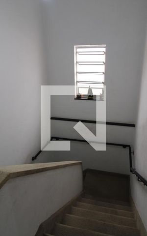 Casa à venda com 316m², 4 quartos e 2 vagasEscada