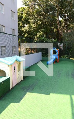 Apartamento para alugar com 80m², 2 quartos e 1 vagaÁrea comum - Playground