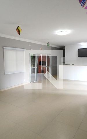 Apartamento para alugar com 80m², 2 quartos e 1 vagaÁrea comum - Salão de festas
