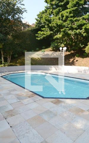 Apartamento para alugar com 80m², 2 quartos e 1 vagaÁrea comum - Piscina