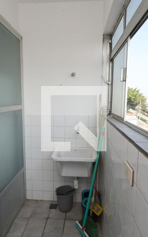 Apartamento para alugar com 80m², 2 quartos e 1 vagaÁrea de Serviço
