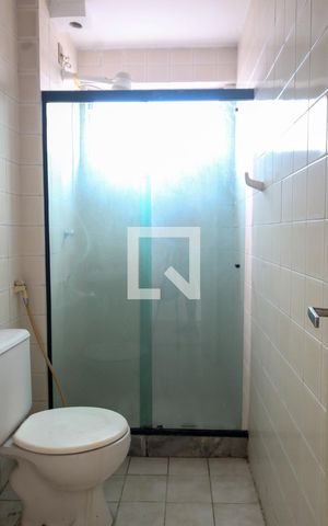 Apartamento à venda com 55m², 2 quartos e 1 vaga Apartamento à venda com 55m², 2 quartos e 1 vagaBanheiro