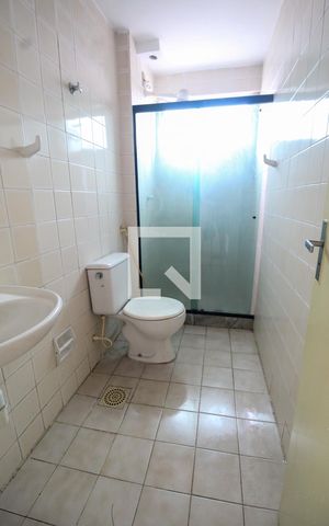 Apartamento à venda com 55m², 2 quartos e 1 vaga Apartamento à venda com 55m², 2 quartos e 1 vagaBanheiro