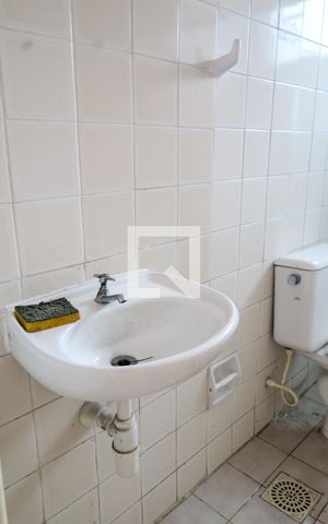Apartamento à venda com 55m², 2 quartos e 1 vaga Apartamento à venda com 55m², 2 quartos e 1 vagaBanheiro