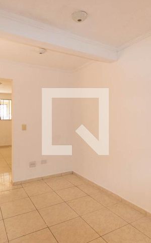 Casa à venda com 45m², 1 quarto e sem vaga Casa à venda com 45m², 1 quarto e sem vagaSala