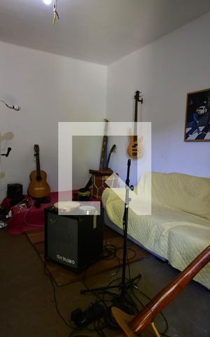 Casa à venda com 162m², 4 quartos e 2 vagasSala