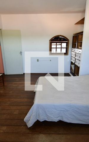 Casa à venda com 162m², 4 quartos e 2 vagasQuarto Suíte