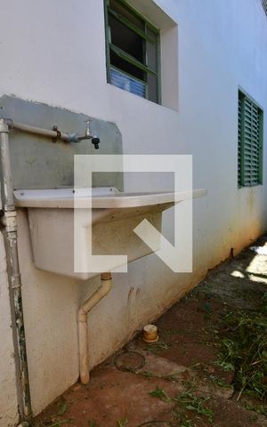 Casa à venda com 162m², 4 quartos e 2 vagasÁrea de Serviço