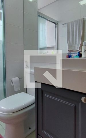 Apartamento à venda com 164m², 3 quartos e 4 vagasBanheiro suíte 2