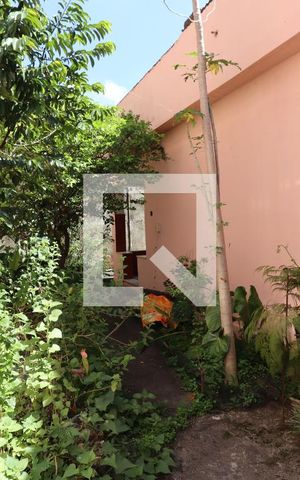 Casa para alugar com 50m², 2 quartos e 1 vagaQuintal