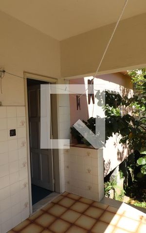 Casa para alugar com 50m², 2 quartos e 1 vagaÁrea de Serviço