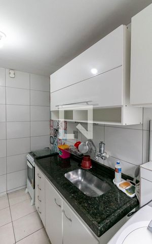 Apartamento à venda com 82m², 3 quartos e 2 vagas Apartamento à venda com 82m², 3 quartos e 2 vagasCozinha e Área de Serviço